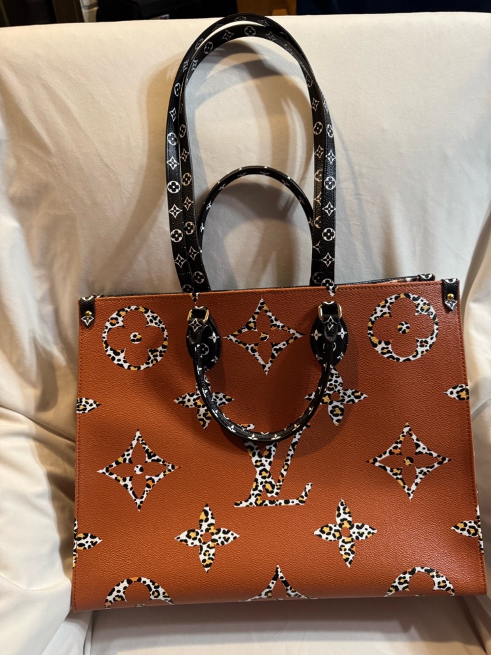 Louis Vuitton OnTheGo GM Monogram Giant Jungle - limited edition